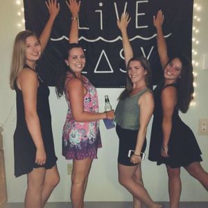 Meet your Posher, Meaghan